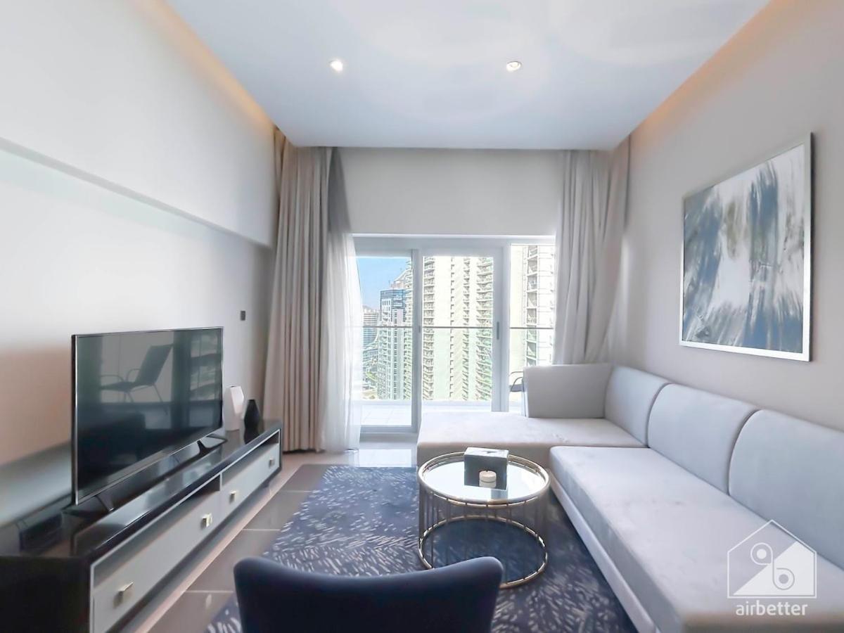 Luxury Stay At Damac Majestine With Balcony & Views Dubai Exteriör bild
