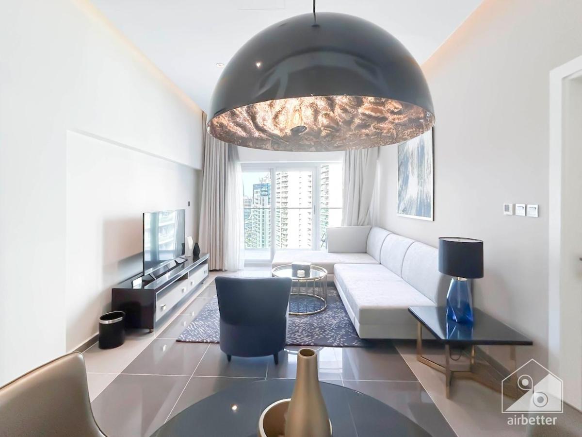 Luxury Stay At Damac Majestine With Balcony & Views Dubai Exteriör bild