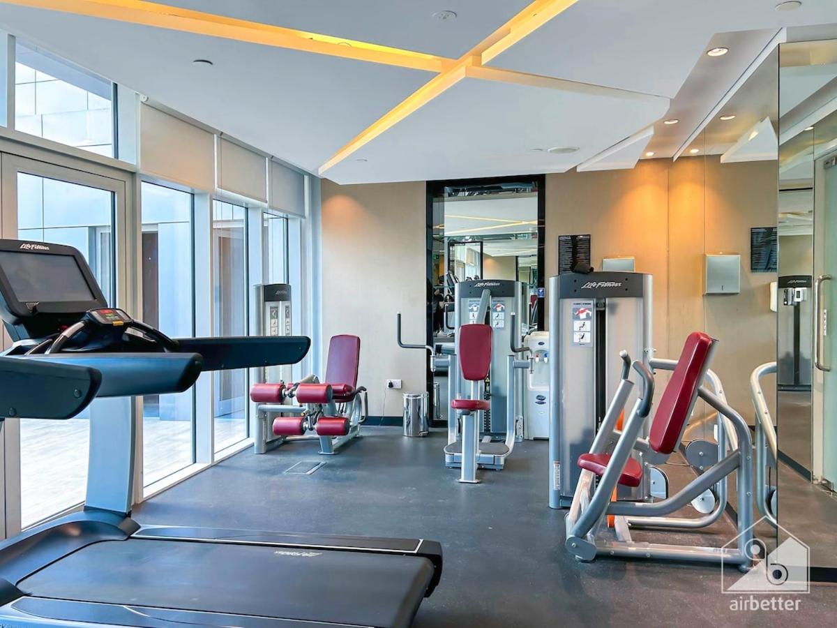Luxury Stay At Damac Majestine With Balcony & Views Dubai Exteriör bild