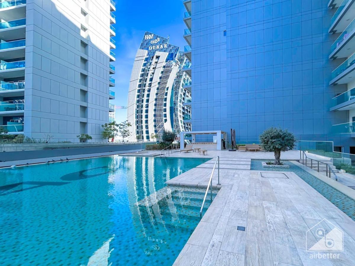 Luxury Stay At Damac Majestine With Balcony & Views Dubai Exteriör bild