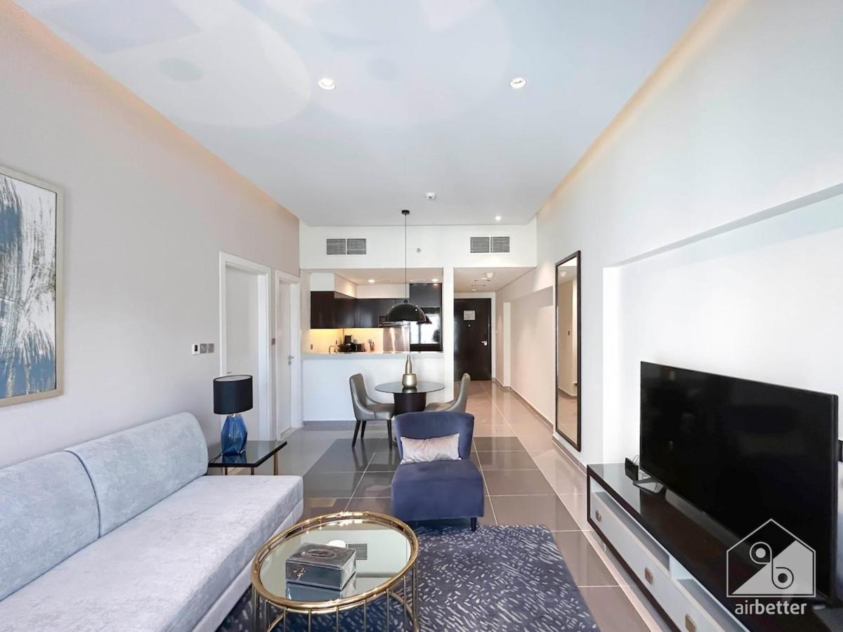 Luxury Stay At Damac Majestine With Balcony & Views Dubai Exteriör bild