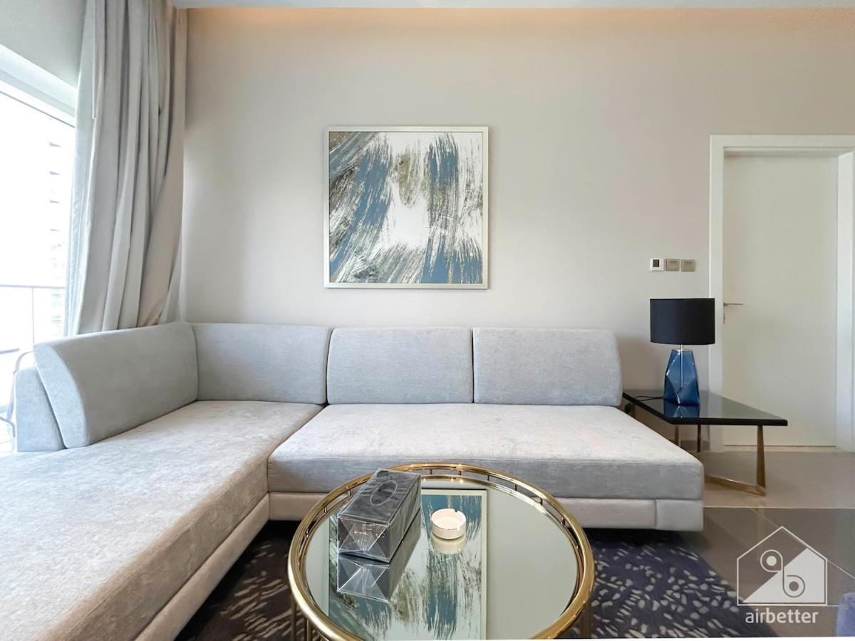 Luxury Stay At Damac Majestine With Balcony & Views Dubai Exteriör bild
