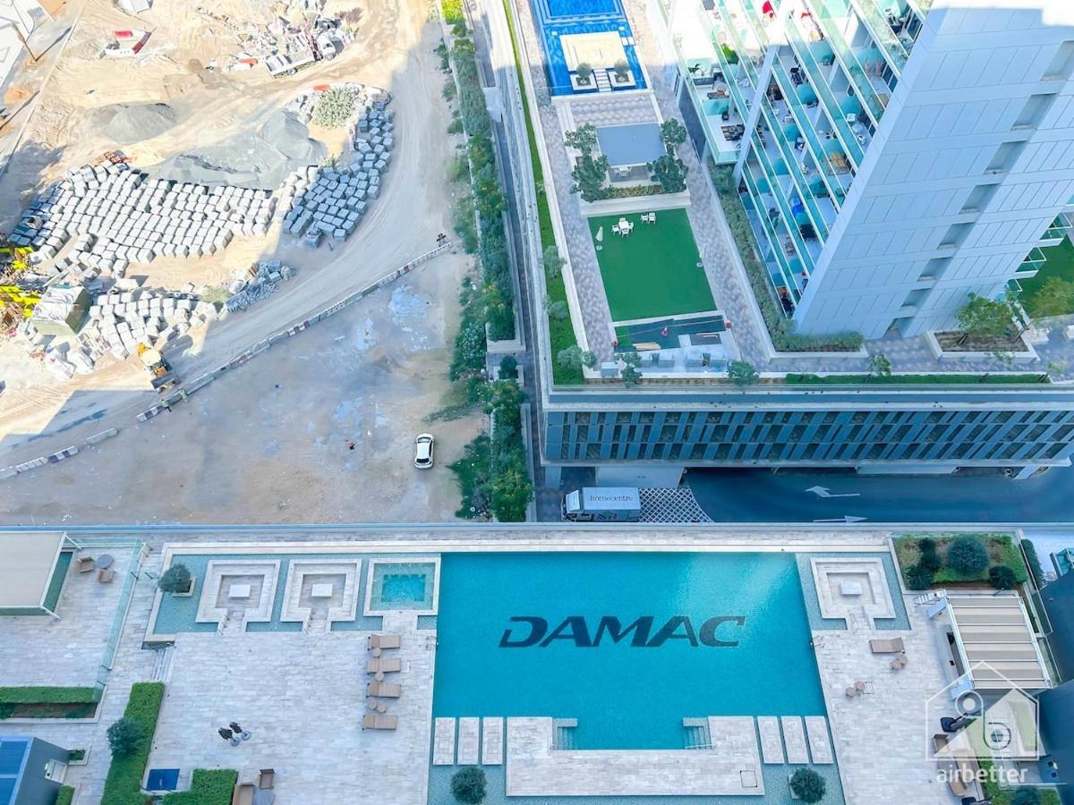 Luxury Stay At Damac Majestine With Balcony & Views Dubai Exteriör bild